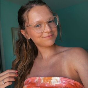 Meet your Posher, Jenna